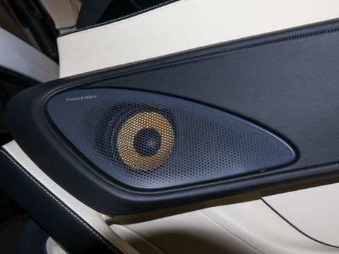 Used 2018 McLaren 570S RWD image 43