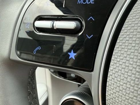Used 2024 Hyundai Ioniq 5 Limited image 29
