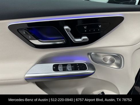 Used 2025 Mercedes-Benz GLC 300 image 12