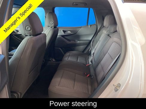 Used 2025 Chevrolet Equinox LT image 11