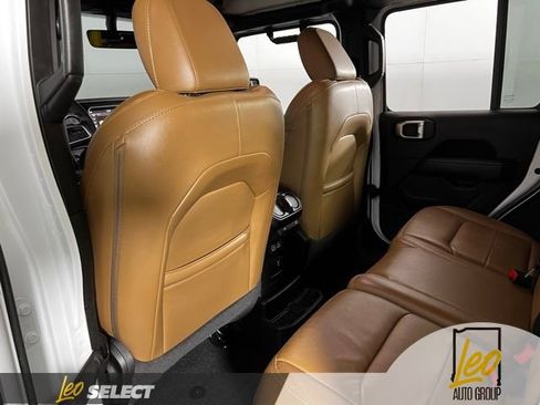 Used 2022 Jeep Wrangler Unlimited Sahara w/ Safety Group AWD/4WD image 24