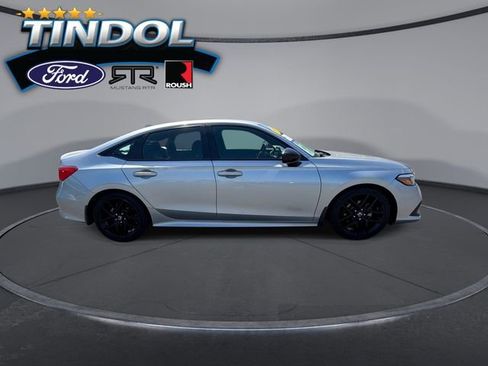 Used 2023 Honda Civic Sport image 9