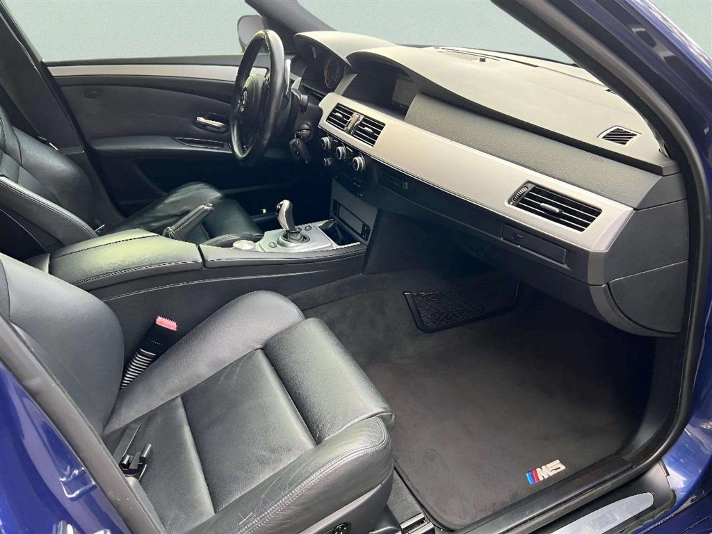 Used 2008 BMW M5 RWD image 24