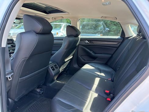 Used 2018 Honda Accord EX-L image 6