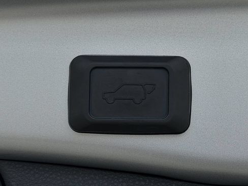 Used 2024 Toyota RAV4 XLE w/ Convenience Package FWD image 30