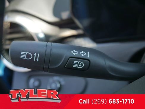 New 2025 Chevrolet Trax ACTIV w/ Sunroof Package image 25