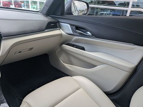 Certified 2022 Cadillac CT4 Luxury w/ Sun And Sound Package RWD image 20