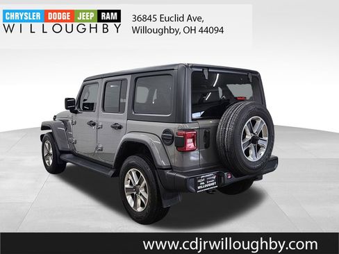 Used 2022 Jeep Wrangler Unlimited Sahara w/ Dual Top Group image 6