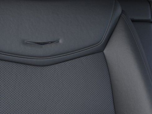 New 2025 Cadillac XT5 Premium Luxury w/ LPO, Floor Liner Package AWD/4WD image 21