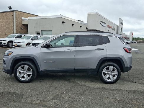 Used 2022 Jeep Compass Latitude AWD/4WD image 4