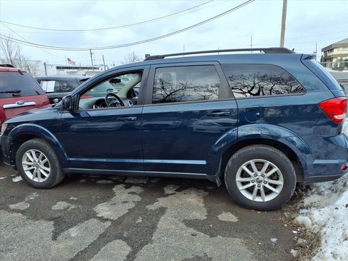 Used 2015 Dodge Journey SXT w/ Flexible Seating Group image 4