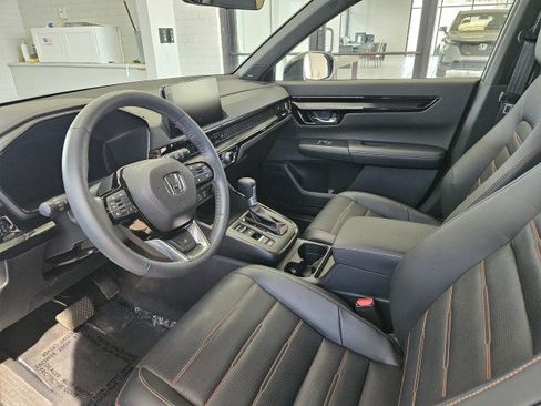 Used 2024 Honda CR-V Sport Touring image 8