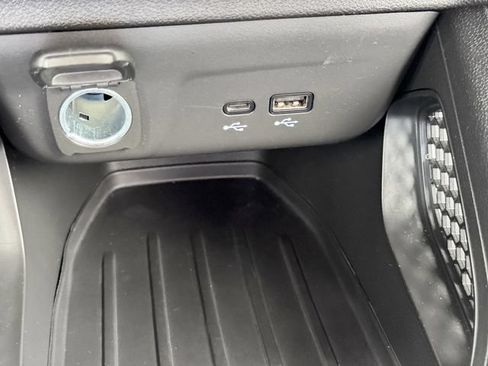 Used 2024 Chevrolet TrailBlazer LT FWD image 26
