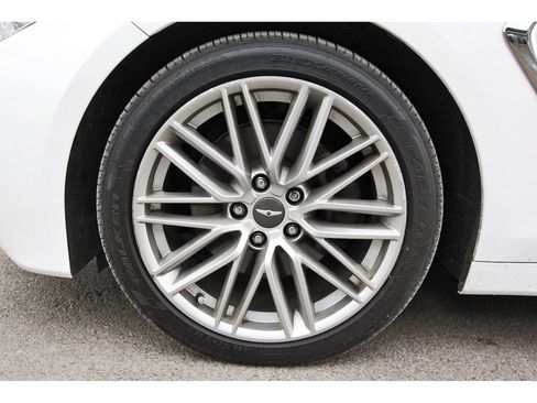 Used 2021 Genesis G70 2.0T RWD image 35