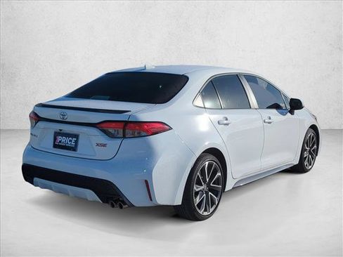 Used 2022 Toyota Corolla XSE image 3
