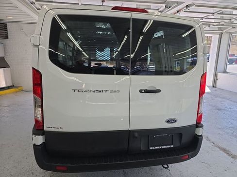 Used 2024 Ford Transit 250 Low Roof w/ Exterior Upgrade Package RWD image 4