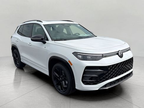 New 2026 Volkswagen Tiguan SE R-Line AWD/4WD image 1