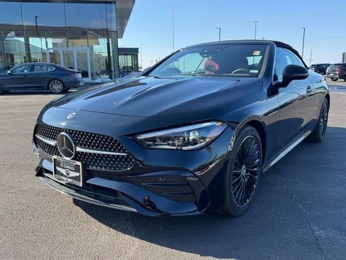 Used 2024 Mercedes-Benz CLE 300 4MATIC Cabriolet image 8