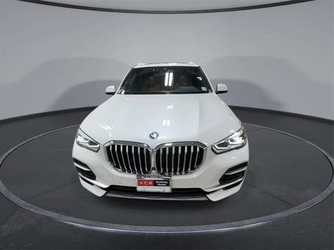 Used 2022 BMW X5 xDrive45e w/ Climate Comfort Package image 3