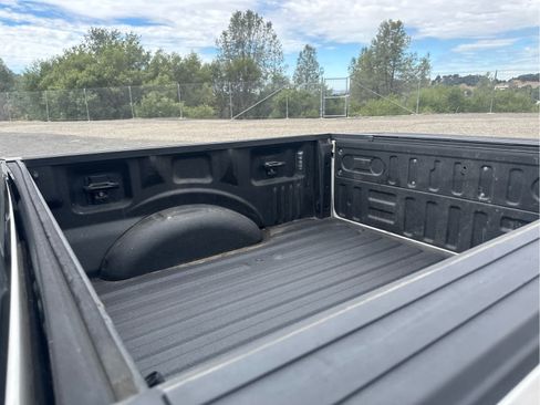 Certified 2018 Ford F150 Platinum w/ Equipment Group 701A Luxury AWD/4WD image 10