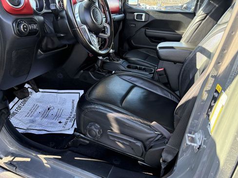 Used 2021 Jeep Gladiator Rubicon image 14