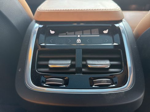 Certified 2023 Volvo XC90 B6 Ultimate image 16