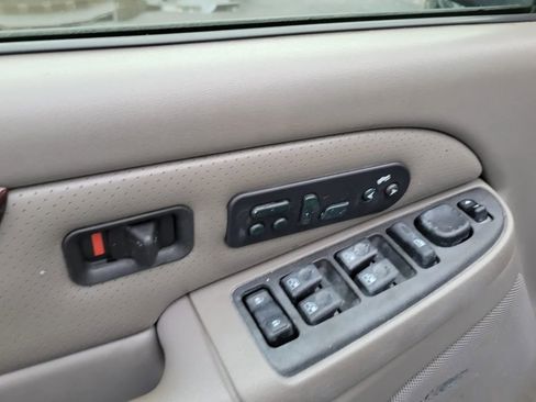 Used 2003 Cadillac Escalade AWD image 21