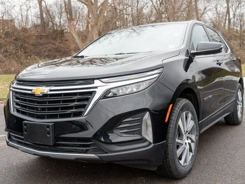 Used 2024 Chevrolet Equinox LT image 2