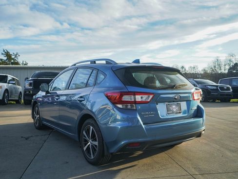Used 2019 Subaru Impreza 2.0i Premium image 4