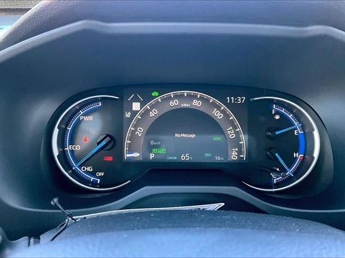 Used 2025 Toyota RAV4 LE image 22