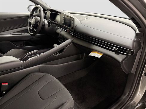 New 2026 Hyundai Elantra Sport FWD image 27