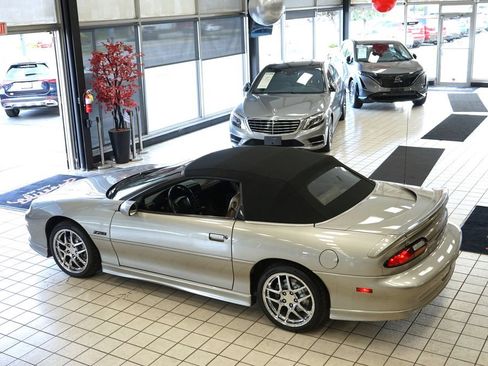 Used 2002 Chevrolet Camaro Z28 w/ Sport Appearance Pkg RWD image 70