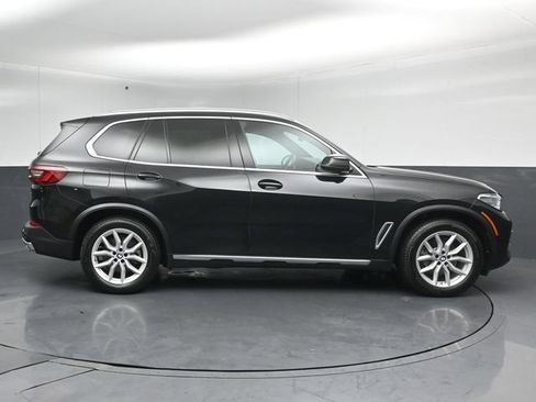Used 2023 BMW X5 xDrive40i w/ Executive Package AWD/4WD image 8