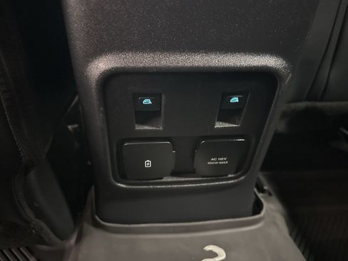 Used 2023 Ford Bronco Wildtrak AWD/4WD image 25