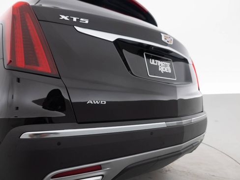 Used 2021 Cadillac XT5 Premium Luxury AWD/4WD image 16