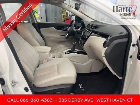 Certified 2022 Nissan Rogue Sport SL w/ Premium Package image 42