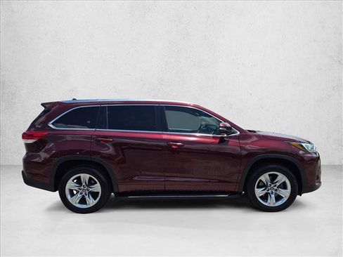 Used 2019 Toyota Highlander Limited FWD image 4