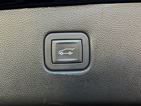 Certified 2025 Chevrolet Blazer RS image 13