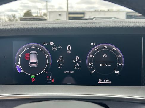 New 2026 Volkswagen Tiguan SE R-Line image 30