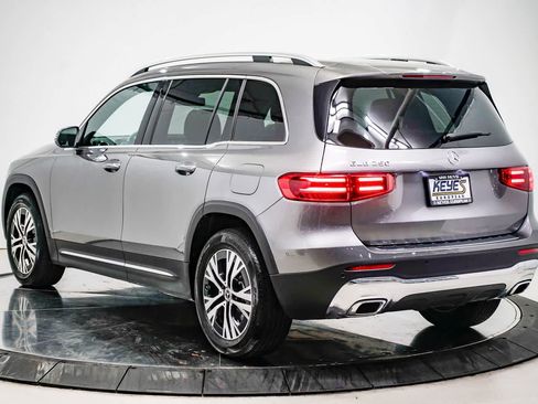 Used 2026 Mercedes-Benz GLB 250 image 2