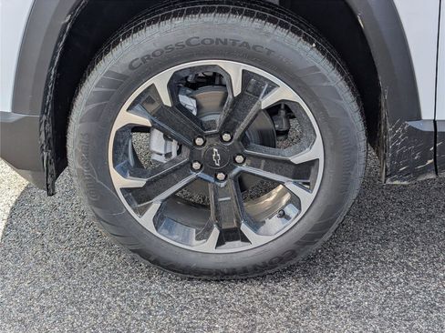 New 2026 Chevrolet Equinox LT w/ Convenience Package II image 5