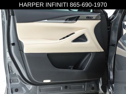 Used 2023 INFINITI QX60 Luxe w/ Vision Package FWD image 19