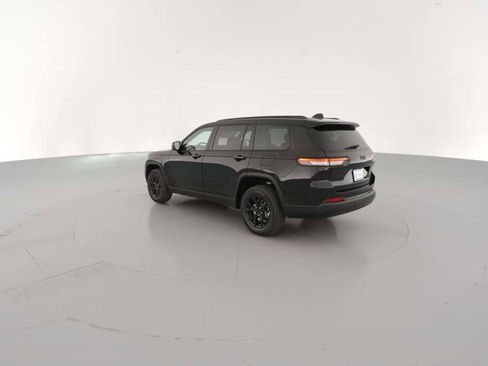 New 2025 Jeep Grand Cherokee L Laredo image 8