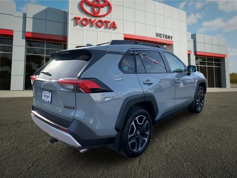 Used 2019 Toyota RAV4 Adventure image 3