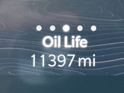 Used 2025 Jeep Grand Cherokee L Limited w/ Luxury Tech Group II image 23