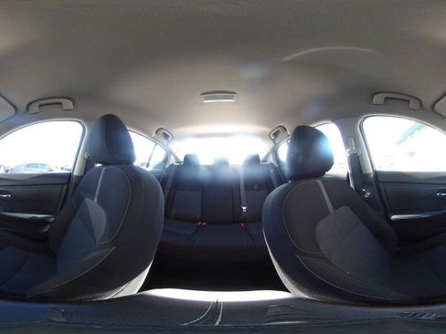 Used 2025 Nissan Sentra SV image 41