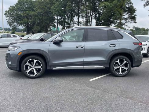 New 2026 Volkswagen Tiguan SE FWD image 4