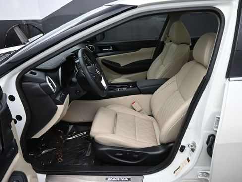 Used 2023 Nissan Maxima Platinum w/ Sport Mat Group FWD image 21