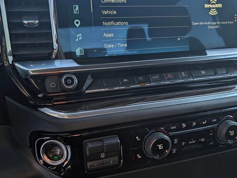 Used 2025 Chevrolet Silverado 1500 LT image 23