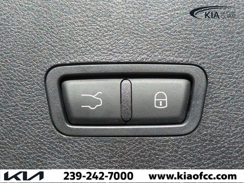 Used 2024 Alfa Romeo Tonale Ti w/ Premium Interior Package image 13